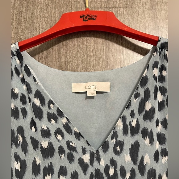 LOFT Gray and Black Leopard Print Long Sleeve Dress - Picture 2 of 16